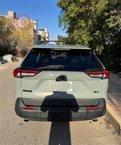 تۆیۆتا ڕاڤ 4